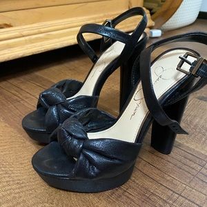 Jessica Simpson platform heel